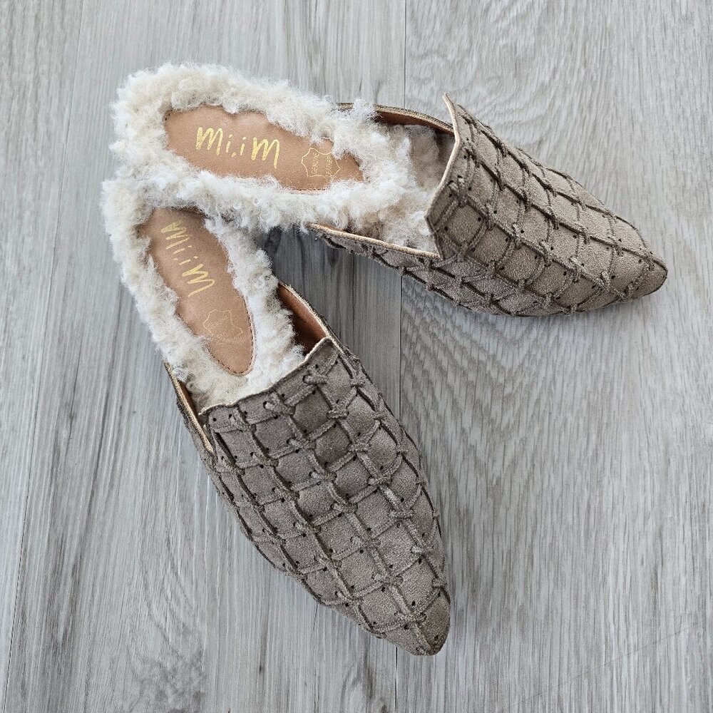 Mi.iM | tan suede neutral pointed toe shearling lined mules | WMS 6.5
